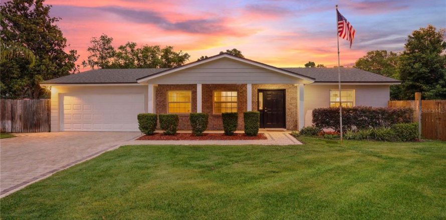 Villa ou maison à Longwood, Floride 3 chambres, 164.44 m2 № 2198545