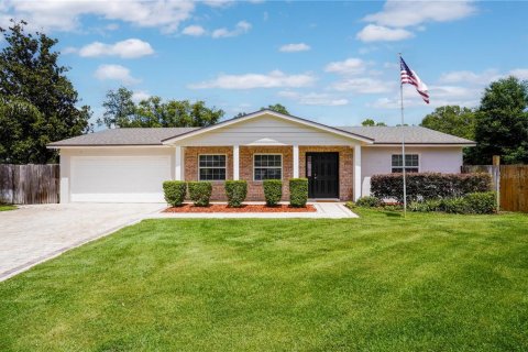 Villa ou maison à vendre à Longwood, Floride: 3 chambres, 164.44 m2 № 2198545 - photo 2