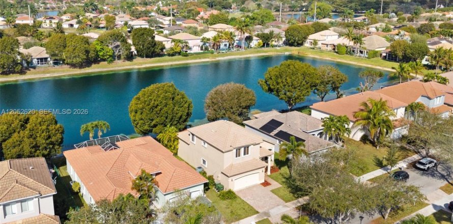 Casa en Homestead, Florida 4 dormitorios, 216.09 m2 № 2186913