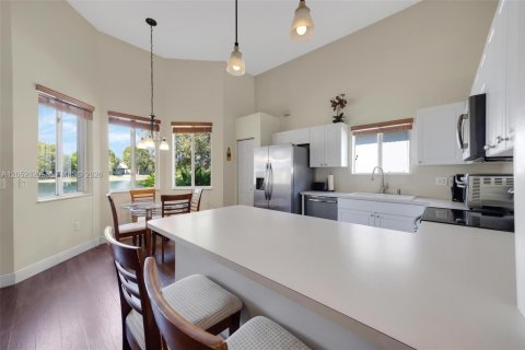 Casa en venta en Homestead, Florida, 4 dormitorios, 216.09 m2 № 2186913 - foto 8