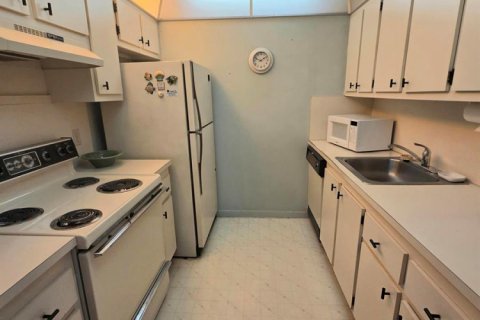 Condominio en venta en Pembroke Pines, Florida, 1 dormitorio, 75.34 m2 № 2147346 - foto 15