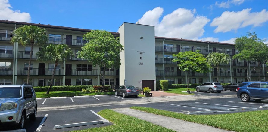 Condominio en Pembroke Pines, Florida, 1 dormitorio  № 2147346