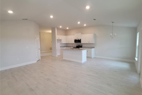 Villa ou maison à vendre à Dade City, Floride: 4 chambres, 185.8 m2 № 1531803 - photo 12