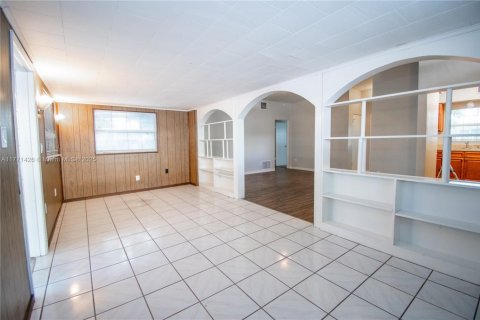 Casa en venta en Orlando, Florida, 3 dormitorios, 144.93 m2 № 1935143 - foto 14