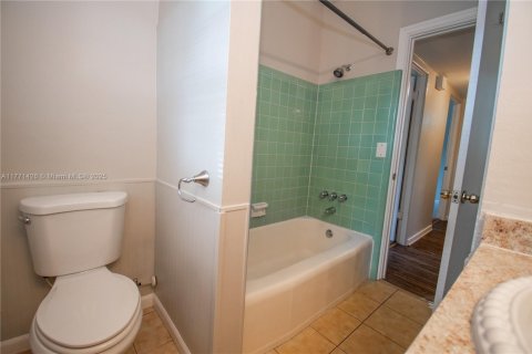 Casa en venta en Orlando, Florida, 3 dormitorios, 144.93 m2 № 1935143 - foto 27