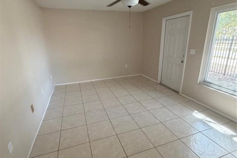 Villa ou maison à vendre à Port Charlotte, Floride: 1 chambre, 51.1 m2 № 2143614 - photo 2
