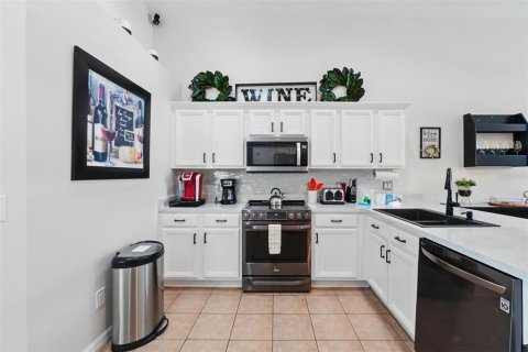 House in Kissimmee, Florida 4 bedrooms, 182.09 sq.m. № 1724592 - photo 15