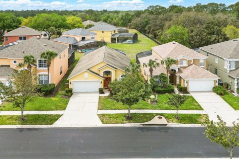 House in Kissimmee, Florida 4 bedrooms, 182.09 sq.m. № 1724592 - photo 2