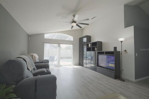 Villa ou maison à vendre à Kissimmee, Floride: 4 chambres, 198.81 m2 № 2351462 - photo 11