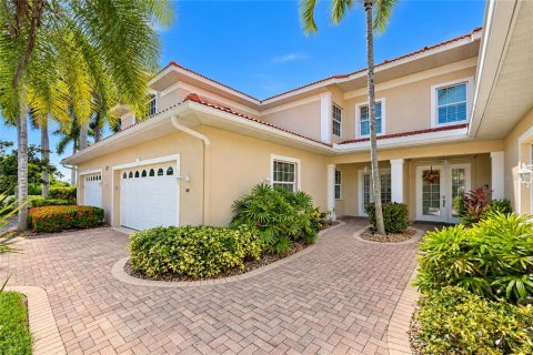 Copropriété à vendre à Punta Gorda, Floride: 3 chambres, 187.85 m2 № 2419006 - photo 2