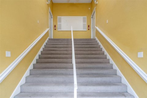 Touwnhouse à louer à Port Richey, Floride: 2 chambres, 126.72 m2 № 2095179 - photo 5