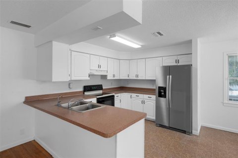 Touwnhouse à louer à Port Richey, Floride: 2 chambres, 126.72 m2 № 2095179 - photo 16