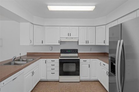 Touwnhouse à louer à Port Richey, Floride: 2 chambres, 126.72 m2 № 2095179 - photo 15