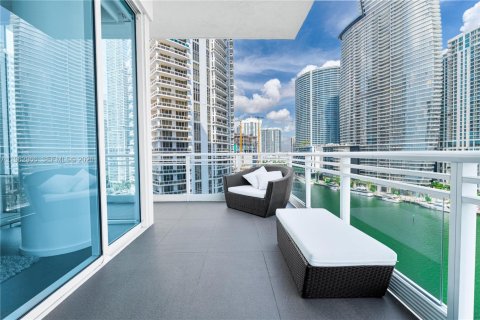 Condominio en venta en Miami, Florida, 3 dormitorios, 191.84 m2 № 2026206 - foto 9