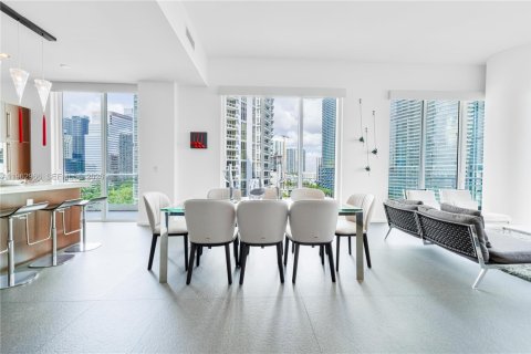 Condominio en venta en Miami, Florida, 3 dormitorios, 191.84 m2 № 2026206 - foto 12