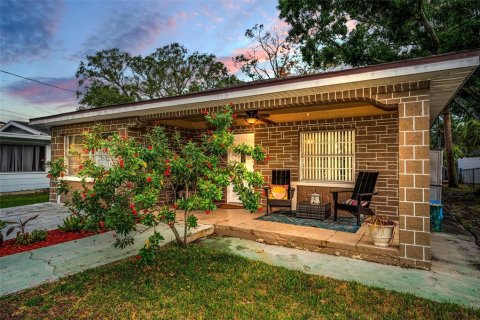 Villa ou maison à vendre à Tarpon Springs, Floride: 3 chambres, 172.05 m2 № 1725464 - photo 4