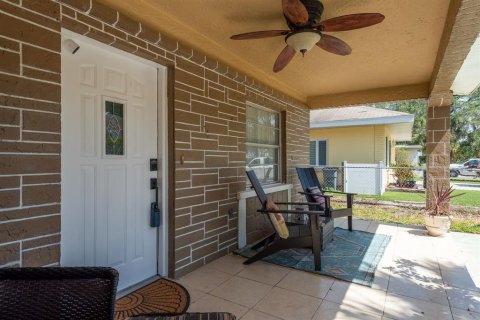 Villa ou maison à vendre à Tarpon Springs, Floride: 3 chambres, 172.05 m2 № 1725464 - photo 6