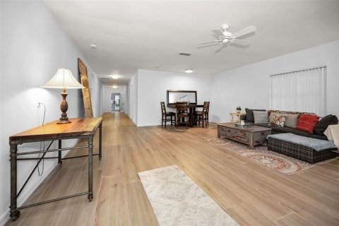 Villa ou maison à vendre à Tarpon Springs, Floride: 3 chambres, 172.05 m2 № 1725464 - photo 7