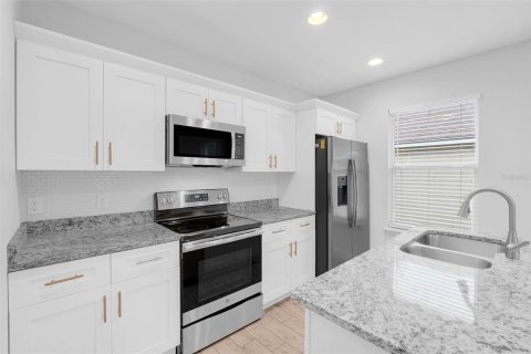 Casa en venta en Deltona, Florida, 4 dormitorios, 149.11 m2 № 2094012 - foto 10