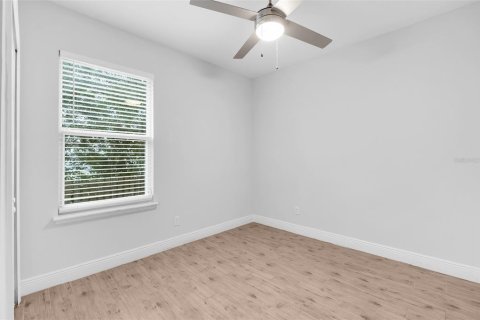 Casa en venta en Deltona, Florida, 4 dormitorios, 149.11 m2 № 2094012 - foto 23