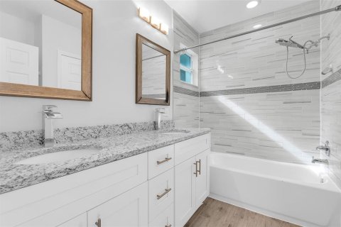 Casa en venta en Deltona, Florida, 4 dormitorios, 149.11 m2 № 2094012 - foto 18