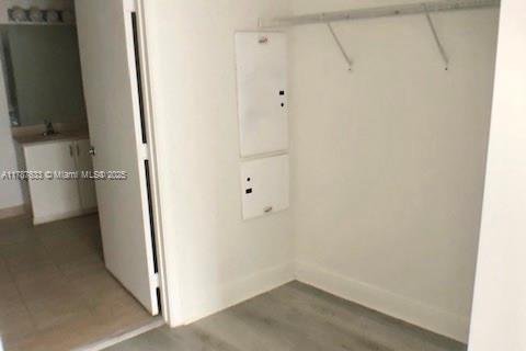 Condo in Miami, Florida, 1 bedroom  № 1920755 - photo 8