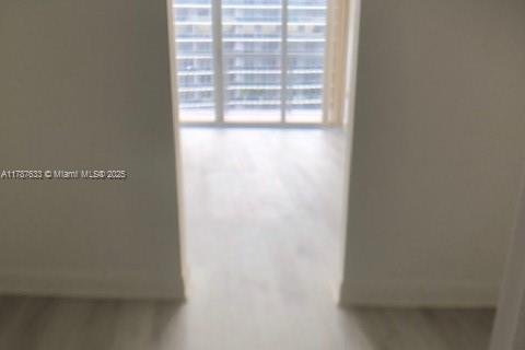 Condo in Miami, Florida, 1 bedroom  № 1920755 - photo 6