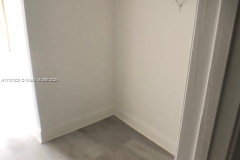 Condo in Miami, Florida, 1 bedroom  № 1920755 - photo 9
