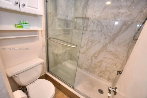 Купить кондоминиум в Саут-Дайтона, Флорида № 1921767 - фото 5