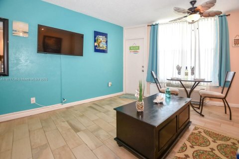 Купить кондоминиум в Саут-Дайтона, Флорида № 1921767 - фото 7