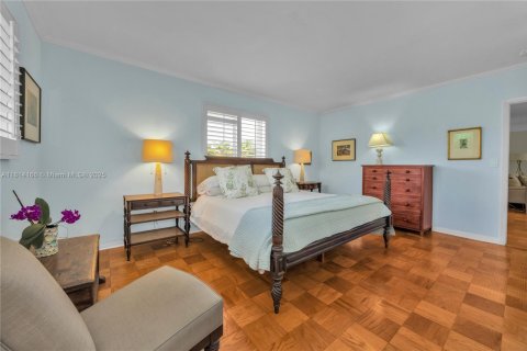 Condo in Coral Gables, Florida, 2 bedrooms № 1963135 - photo 15