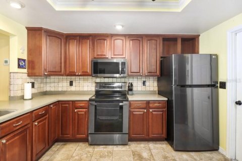 House in Brandon, Florida 3 bedrooms, 165.74 sq.m. № 1851066 - photo 13