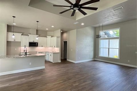 House in Alachua, Florida 3 bedrooms, 183.3 sq.m. № 1637875 - photo 3