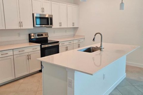 House in Englewood, Florida 4 bedrooms, 188.78 sq.m. № 1856247 - photo 5