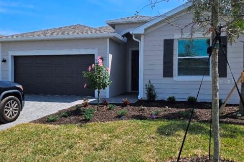 House in Englewood, Florida 4 bedrooms, 188.78 sq.m. № 1856247 - photo 1