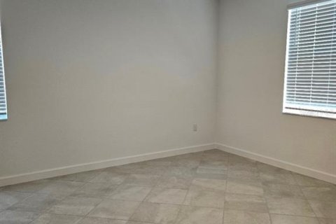 House in Englewood, Florida 4 bedrooms, 188.78 sq.m. № 1856247 - photo 16