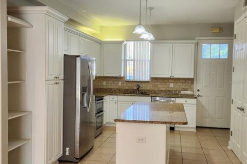 Touwnhouse à louer à Kissimmee, Floride: 2 chambres, 130.81 m2 № 2283840 - photo 9