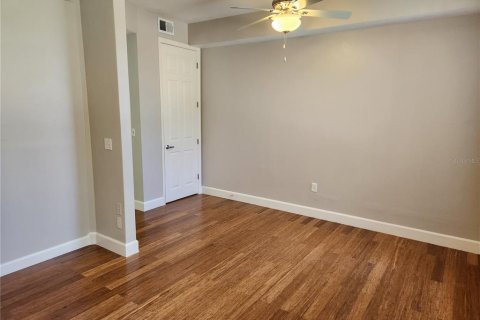 Touwnhouse à louer à Kissimmee, Floride: 2 chambres, 130.81 m2 № 2283840 - photo 18