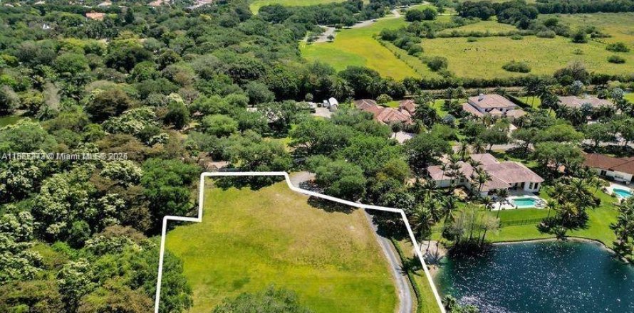 Terrain à Davie, Floride № 1977219