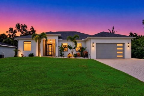 Villa ou maison à Port Charlotte, Floride 3 chambres, 199.28 m2 № 2362423