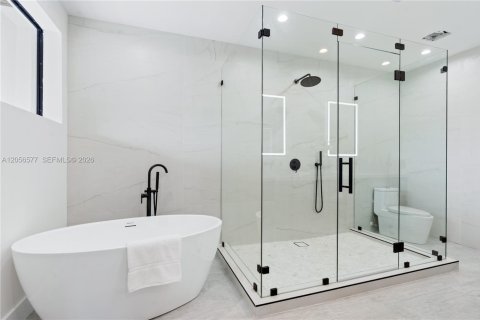 Villa ou maison à vendre à Fort Lauderdale, Floride: 3 chambres, 232.44 m2 № 2189595 - photo 15