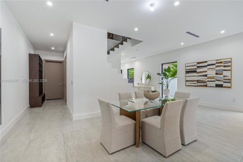 Villa ou maison à vendre à Fort Lauderdale, Floride: 3 chambres, 232.44 m2 № 2189595 - photo 10