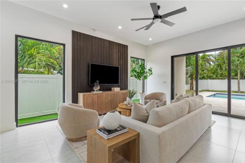 Villa ou maison à vendre à Fort Lauderdale, Floride: 3 chambres, 232.44 m2 № 2189595 - photo 6