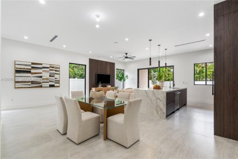 Villa ou maison à vendre à Fort Lauderdale, Floride: 3 chambres, 232.44 m2 № 2189595 - photo 9