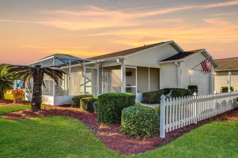 House in The Villages, Florida 2 bedrooms, 104.14 sq.m. № 1509614 - photo 1