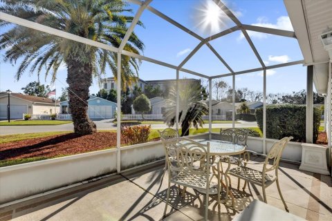 House in The Villages, Florida 2 bedrooms, 104.14 sq.m. № 1509614 - photo 6