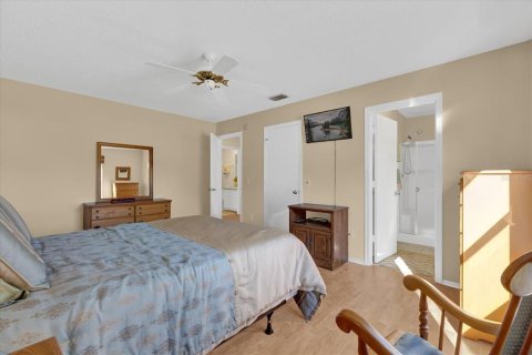 House in The Villages, Florida 2 bedrooms, 104.14 sq.m. № 1509614 - photo 19