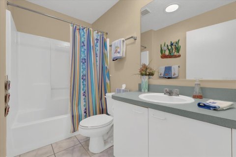 House in The Villages, Florida 2 bedrooms, 104.14 sq.m. № 1509614 - photo 24