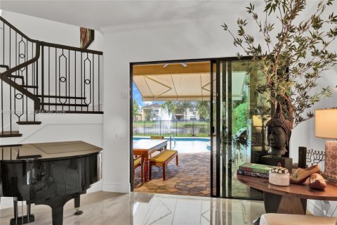 House in Delray Beach, Florida 5 bedrooms, 402.36 sq.m. № 2033533 - photo 9