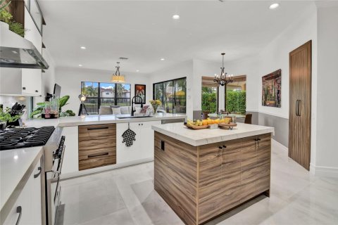 House in Delray Beach, Florida 5 bedrooms, 402.36 sq.m. № 2033533 - photo 11